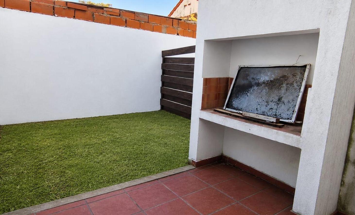 Foto de VENTA DÚPLEX / DEPARTAMENTO 3 AMB - HURLINGHAM, imagen 2