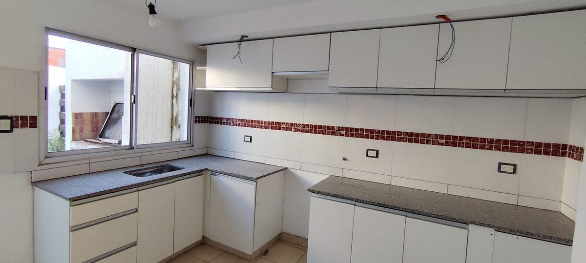 Foto de VENTA DÚPLEX / DEPARTAMENTO 3 AMB - HURLINGHAM, imagen 3