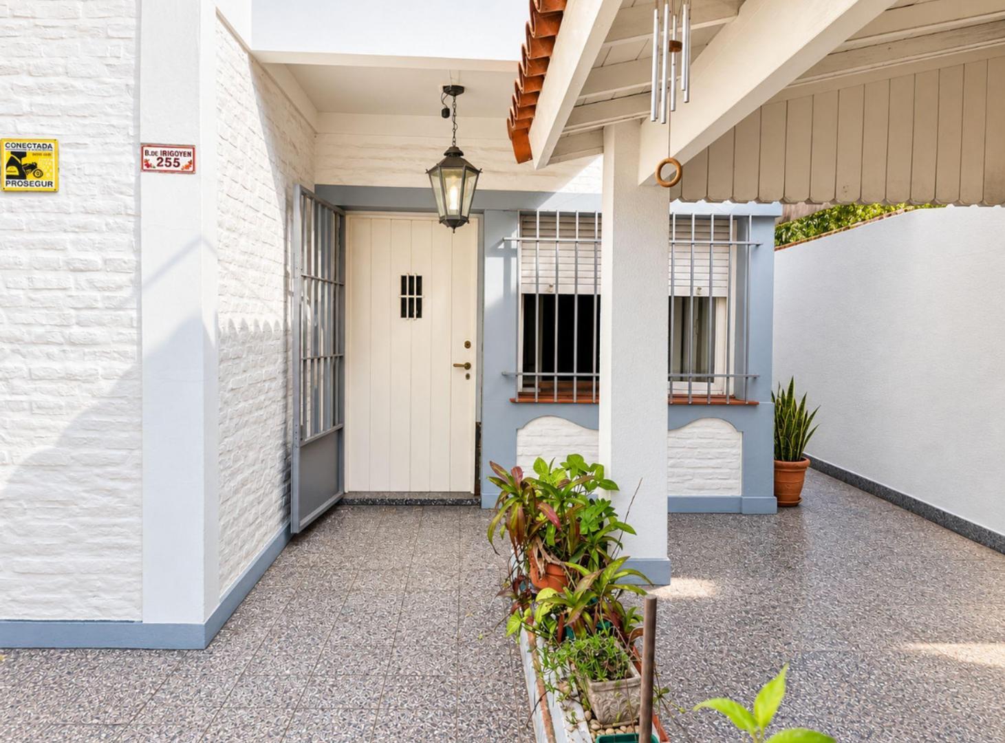 Foto de CASA AMERICANA EN VENTA CASTELAR PARQUE QUINCHO, imagen 5