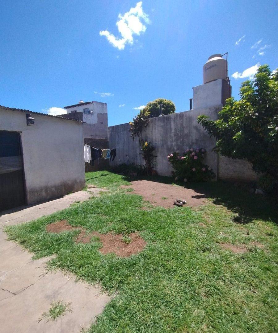 Foto de Venta casa a remodelar en Morón, gran oportunidad!, imagen 4