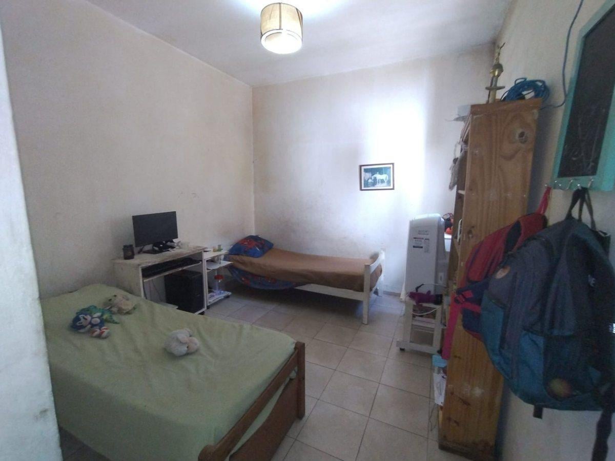Foto de Venta casa a remodelar en Morón, gran oportunidad!, imagen 5