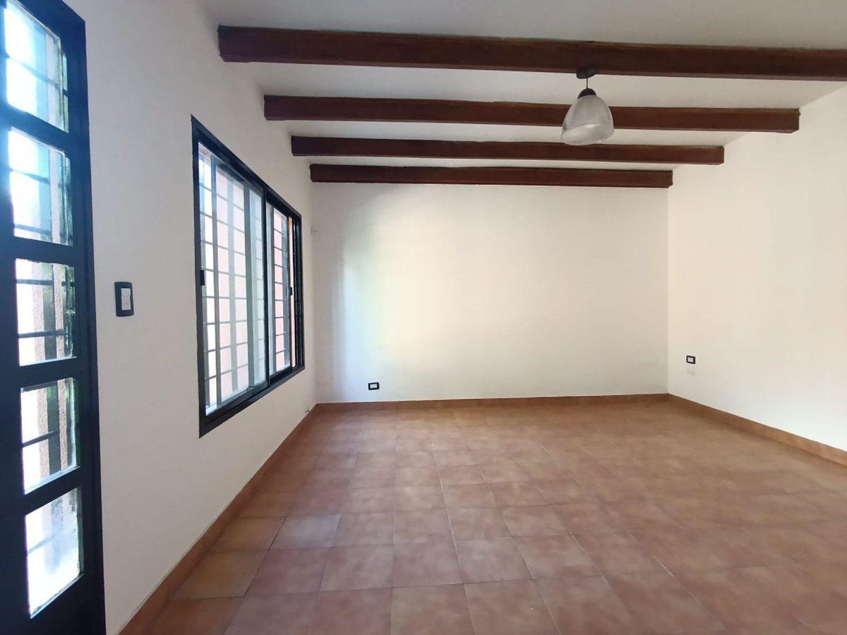 Foto de VENTA CASA 4 AMB QUIRNO HURLINGHAM FINANCIA 50%, imagen 5