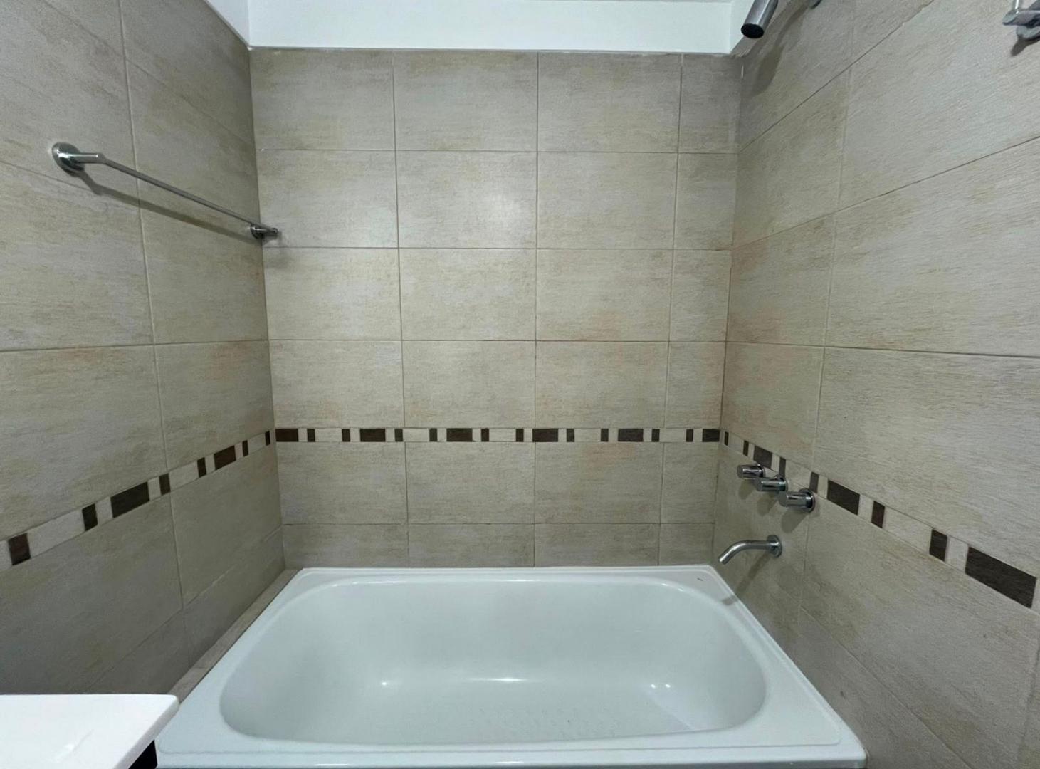 Foto de ALQUILER DEPARTAMENTO 2 AMB MORON BALCON, imagen 5