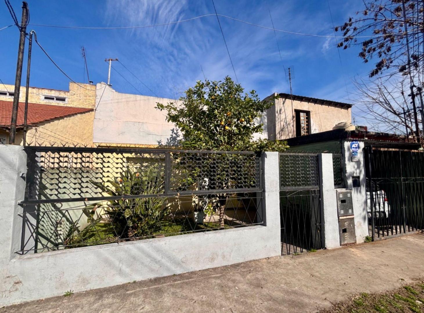 Foto de VENTA CASA MULTIFAMILIAR HURLINGHAM COCHERA, imagen 1