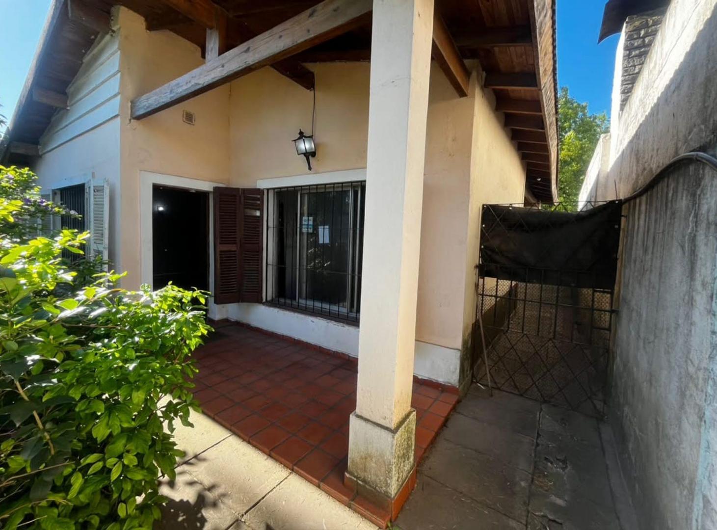 Foto de Venta CASA 400MTS CON PILETA. MORENO., imagen 3