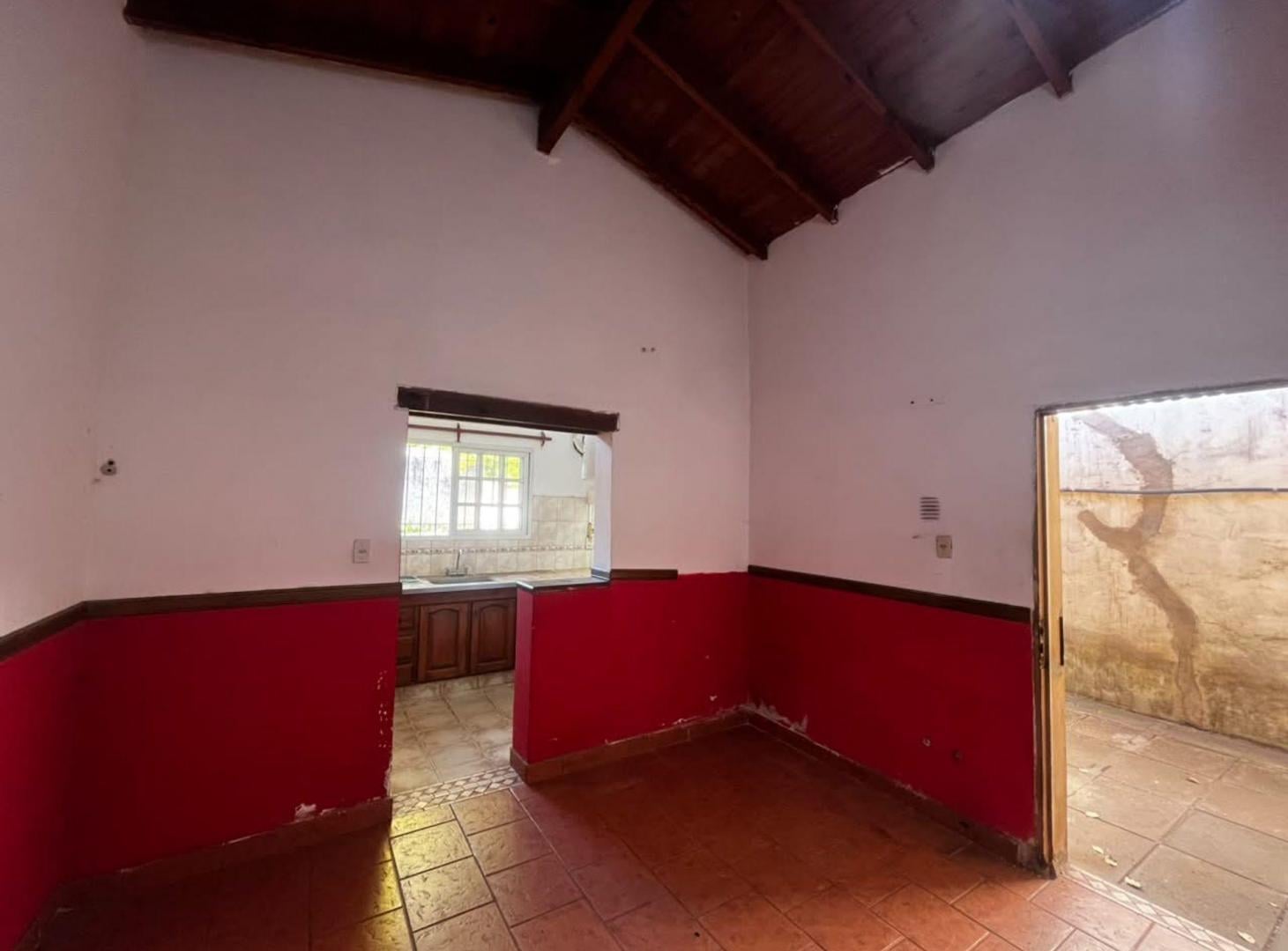 Foto de Venta CASA 400MTS CON PILETA. MORENO., imagen 5