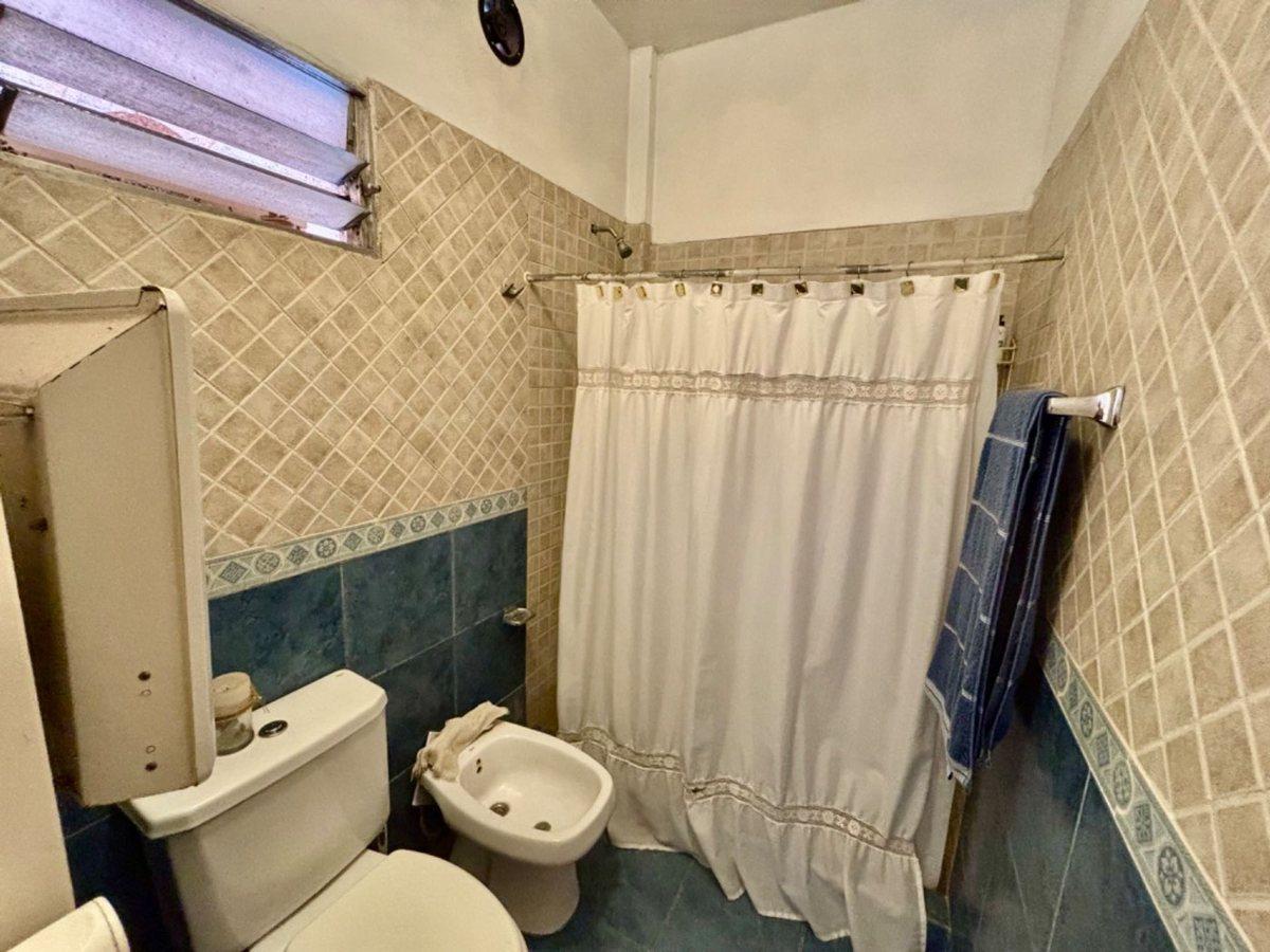 Foto de VENTA CASA 4 AMB HURLINGHAM COCHERA, imagen 2
