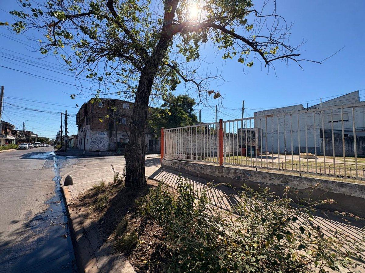 Foto de EXCELENTE LOTE COMERCIAL EN ESQUINA CALLE VILLEGAS, imagen 4