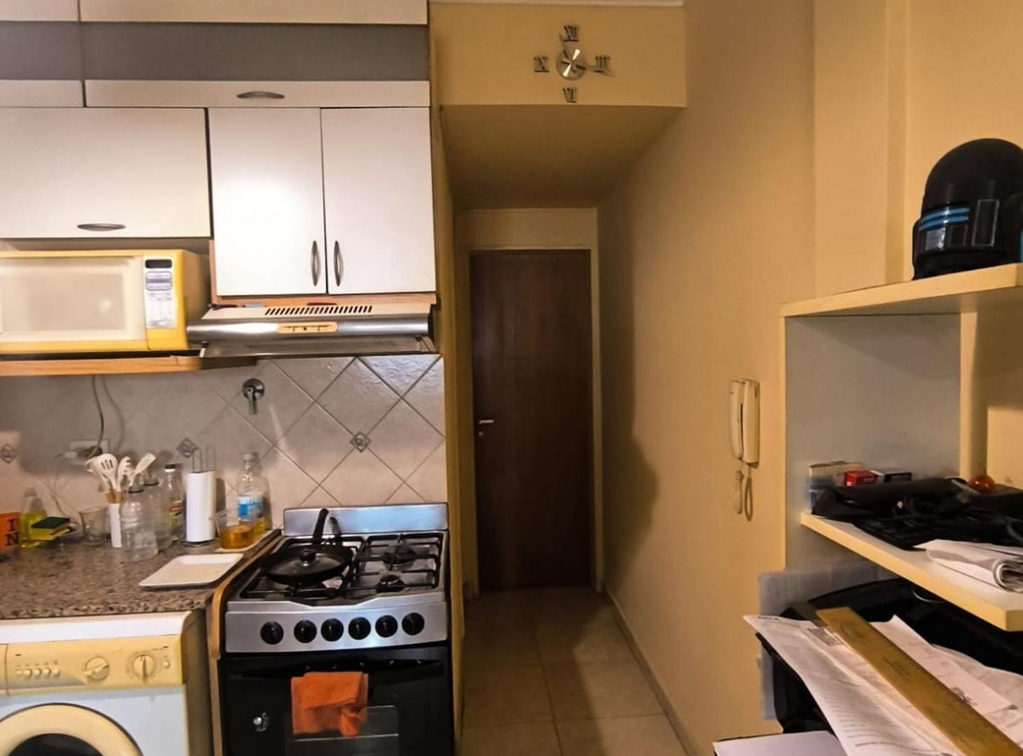 Foto de VENTA DEPTO 2 AMBIENTES MAS COCHERA, imagen 5