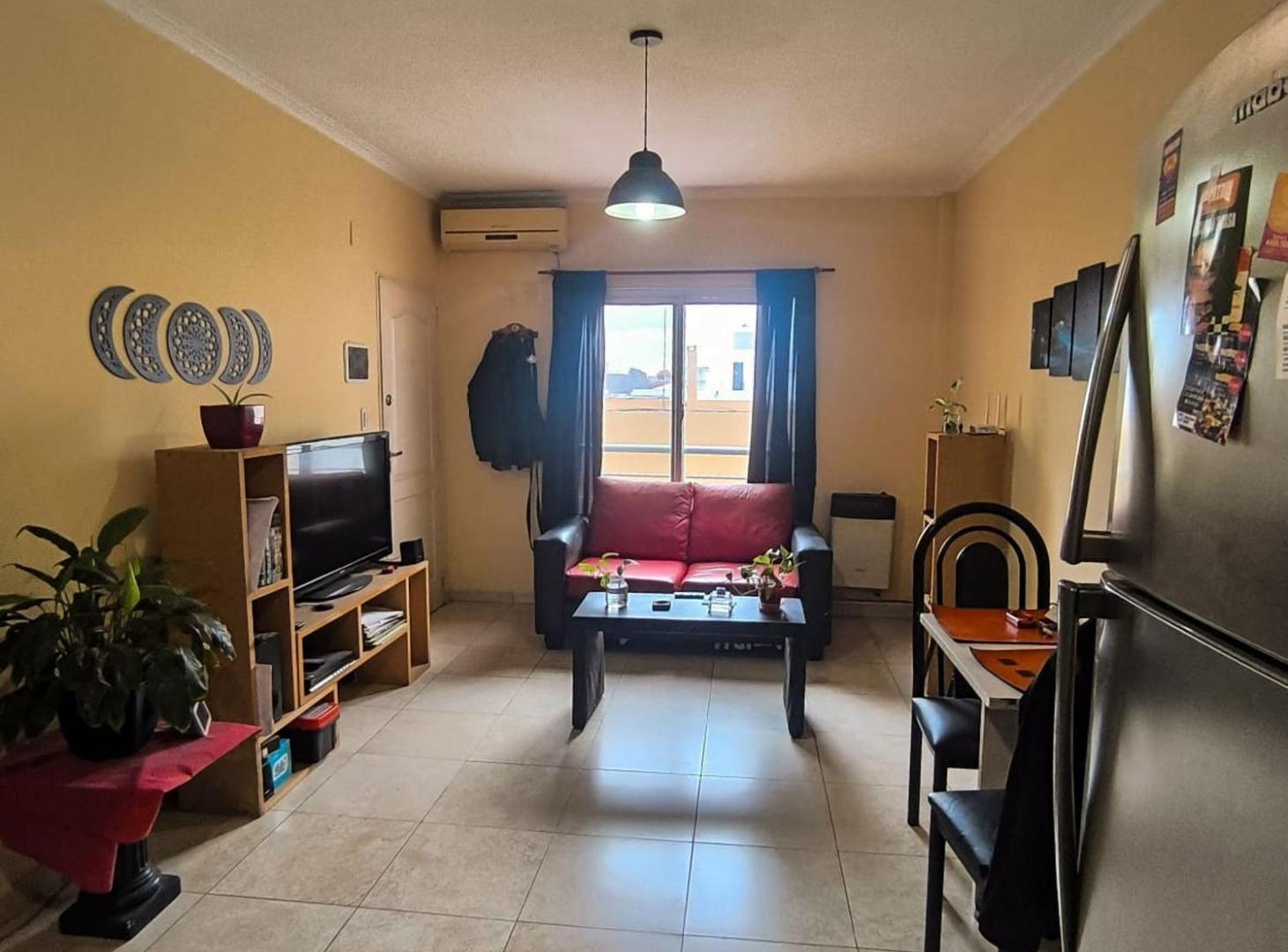 Foto de VENTA DEPTO 2 AMBIENTES MAS COCHERA, imagen 3