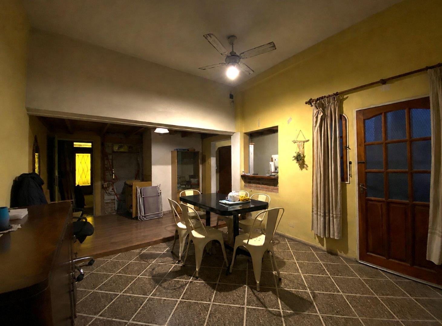 Foto de VENTA PH 4 AMB - CASEROS (OPORTUNIDAD), imagen 4