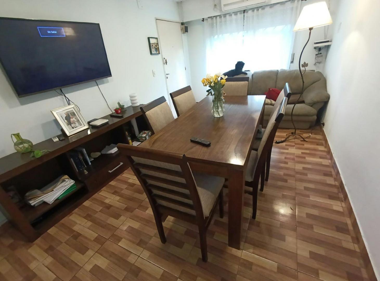 Foto de VENTA CASA 4 AMB EN LOS TRONCOS HURLINGHAM AP CRED, imagen 2