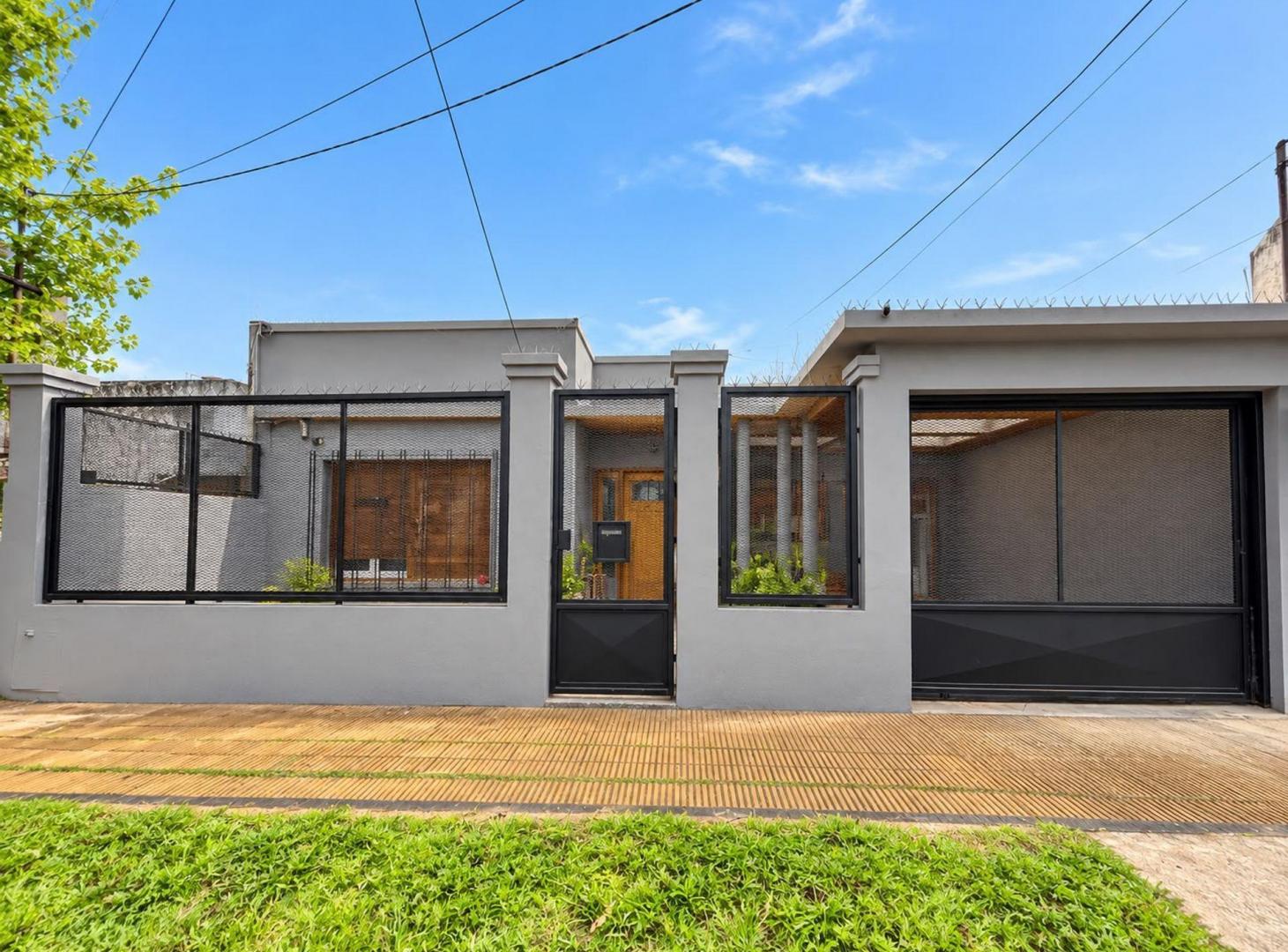 Foto de CASA VENTA EL PALOMAR LOTE320 PARQUE 3 AMBIENTES, imagen 1