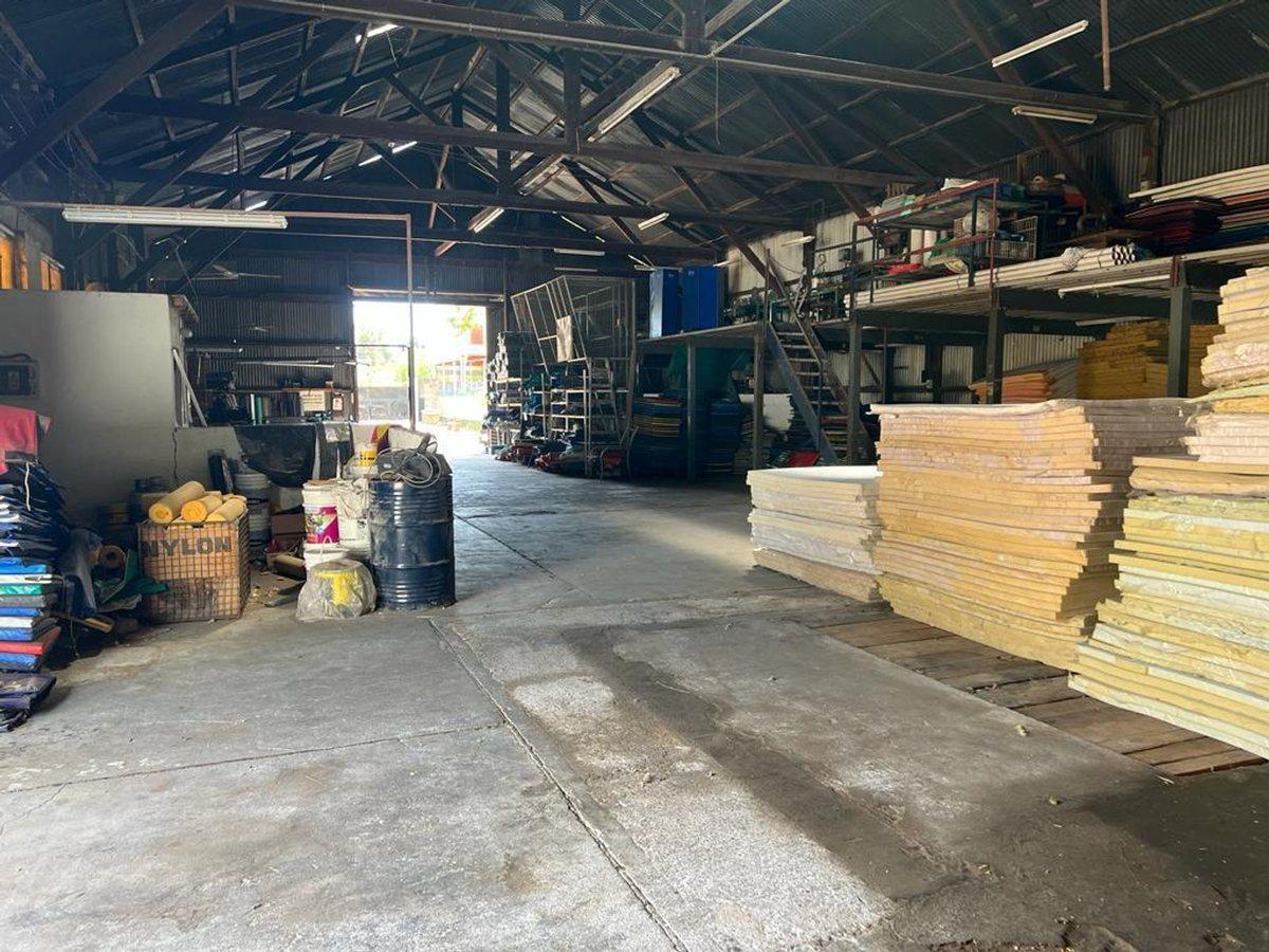 Predio Logístico 3600 M2 Ideal Industria 4 Naves