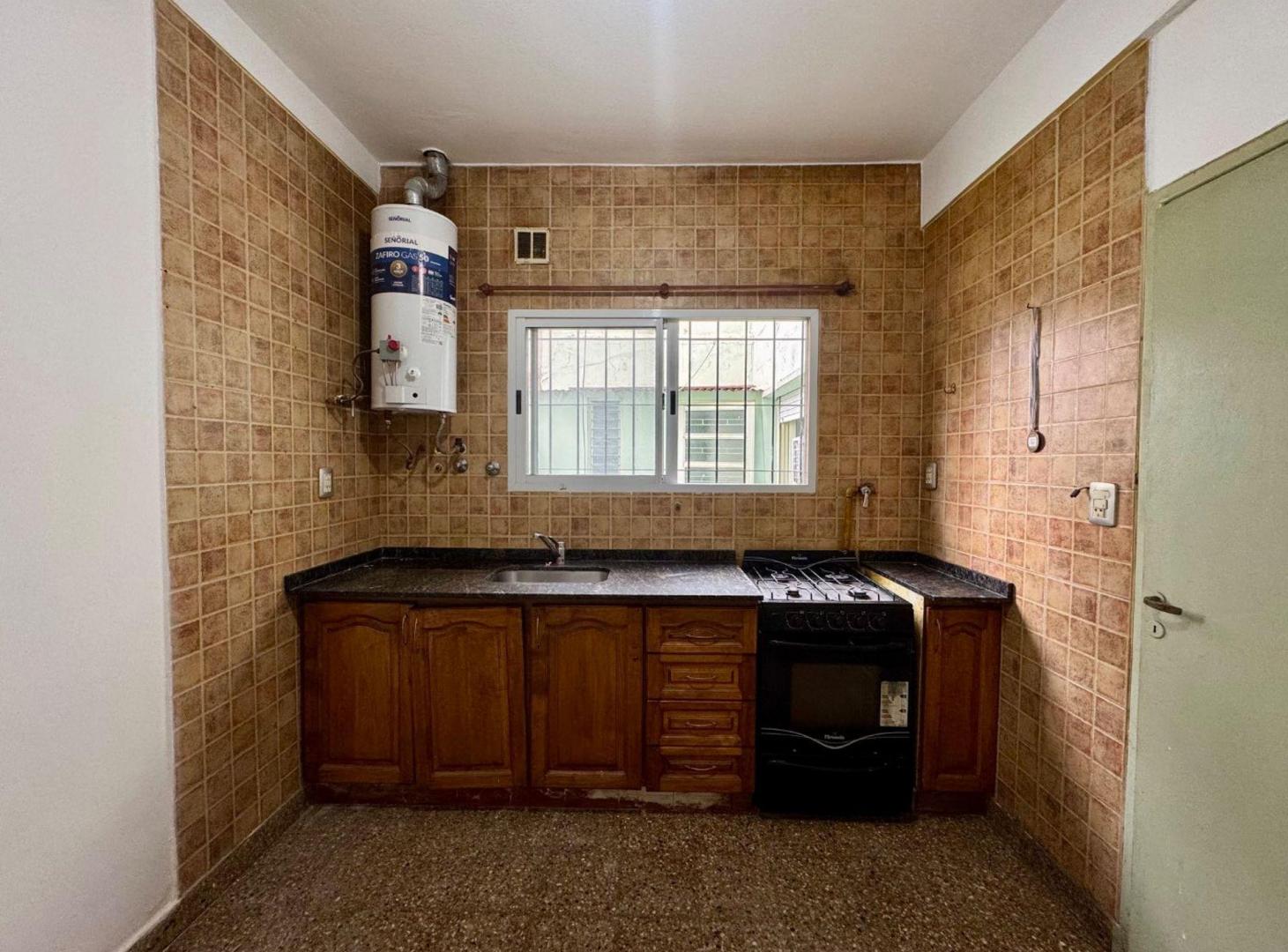 Foto de VENTA DEPTO 3 AMBIENTES SAN MARTÍN BALCÓN Y PATIO, imagen 3