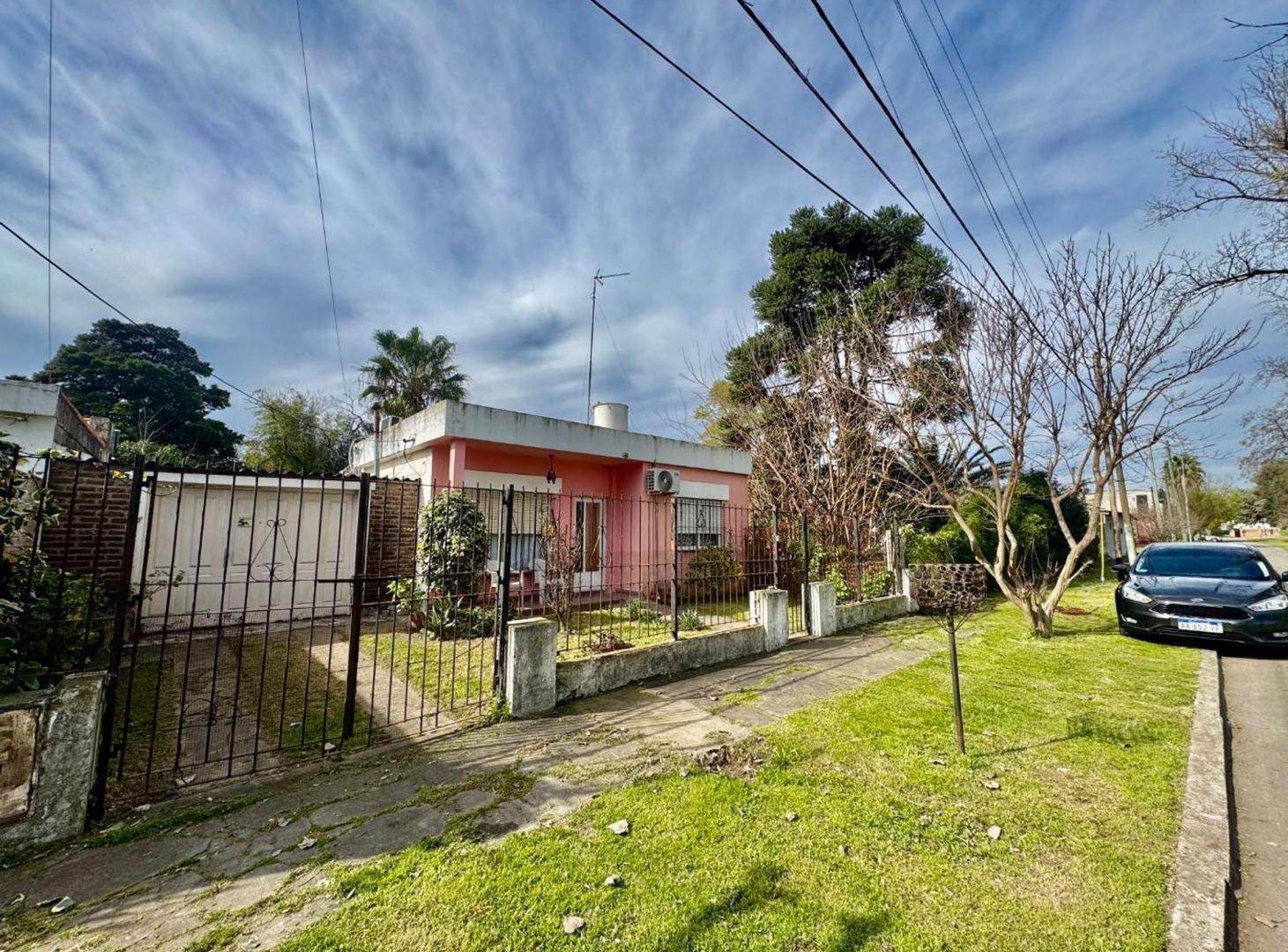 Foto de VENTA CASA 3 AMBIENTES HURLINGHAM PISCINA, imagen 3