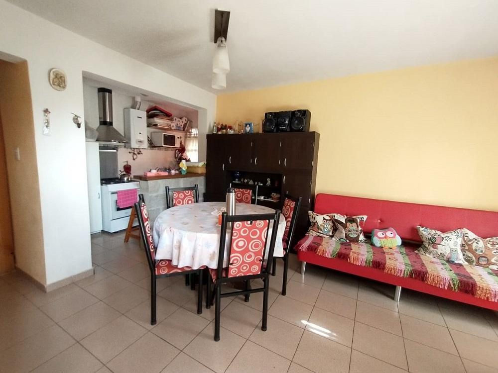 Foto de La Punta, Casa con cochera doble, quincho, parrilla, imagen 2