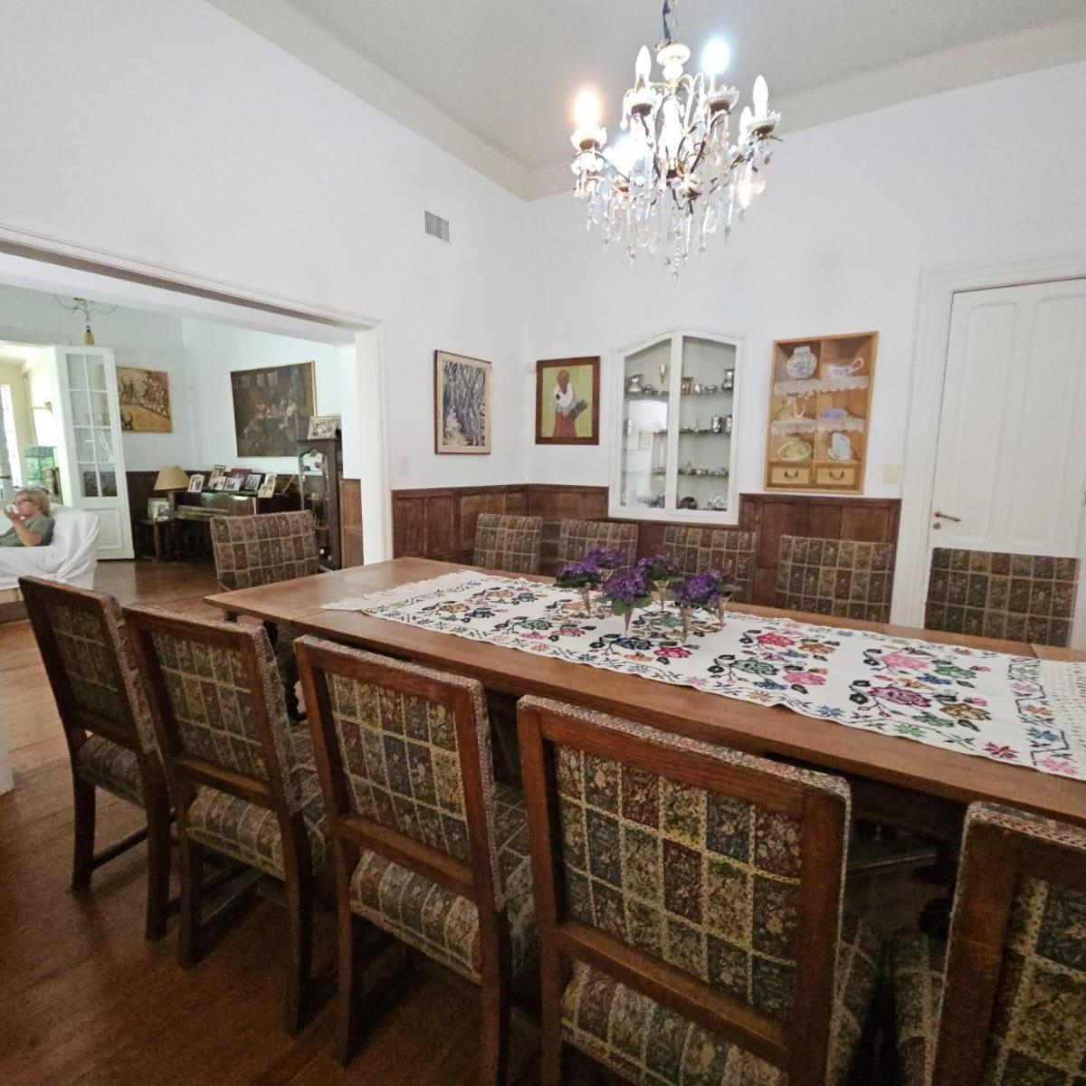 Espectacular Casa de Estilo en Zona Residencial de Tigre 1