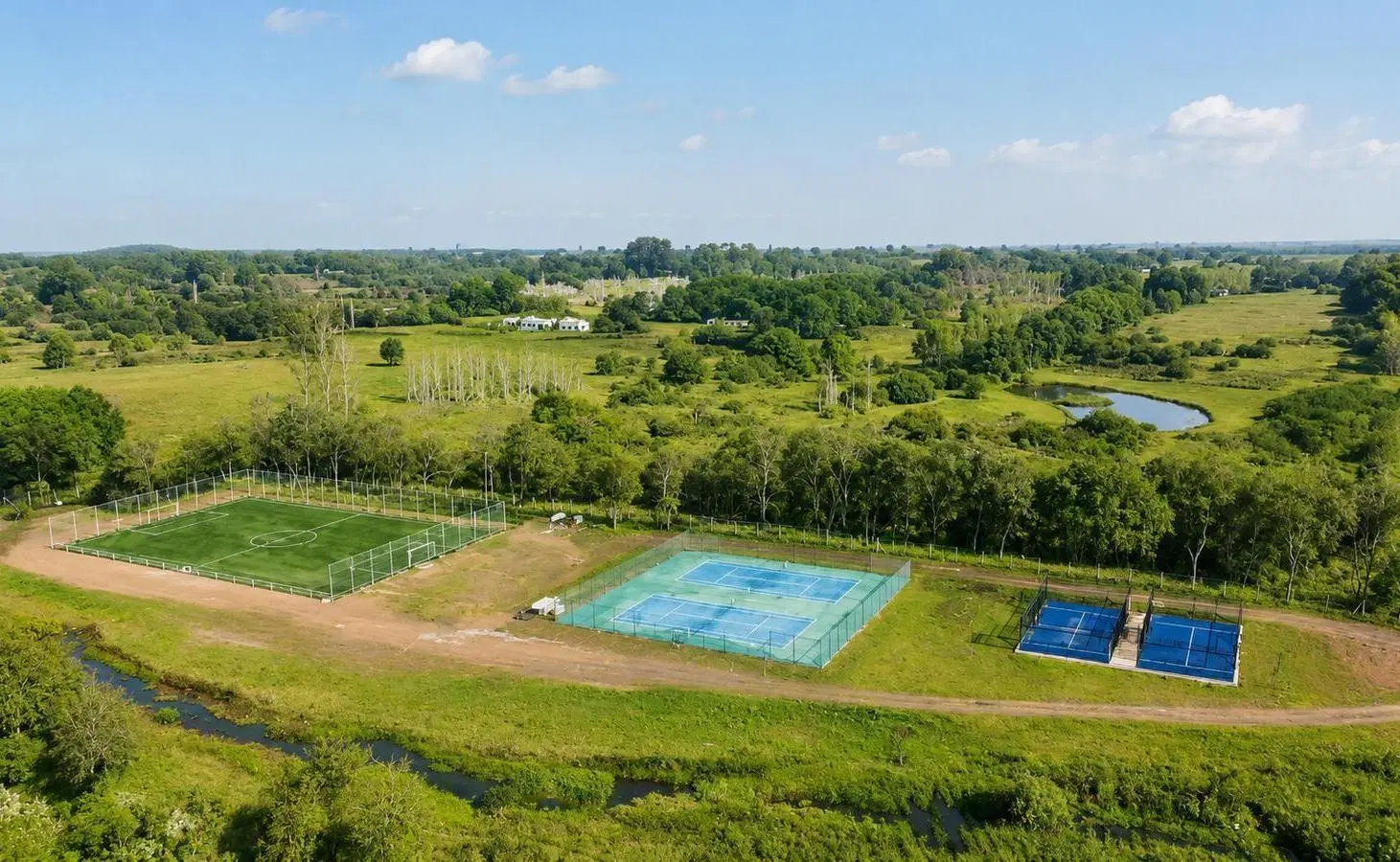 Espectacular terreno de 800 m2 sobre arroyo 4