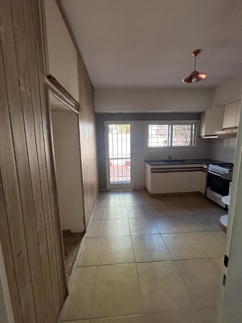 Directorio 200. Venta Duplex. Haedo