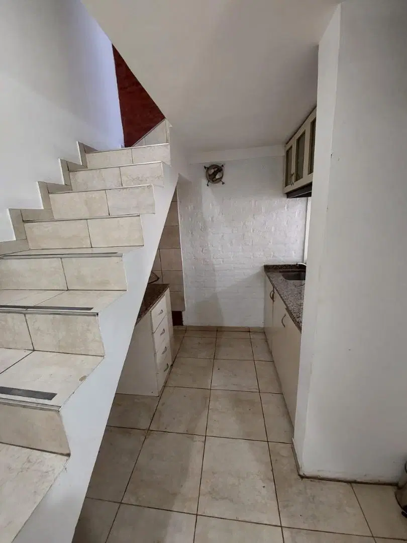 Rivera indarte 700. Duplex 2 ambientes y medio en alquiler 4