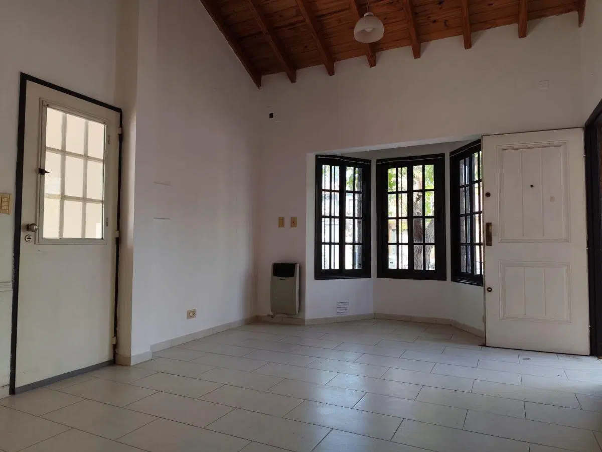 Casa en venta APTA CREDITO en Guaymallén, Dorrego. 5