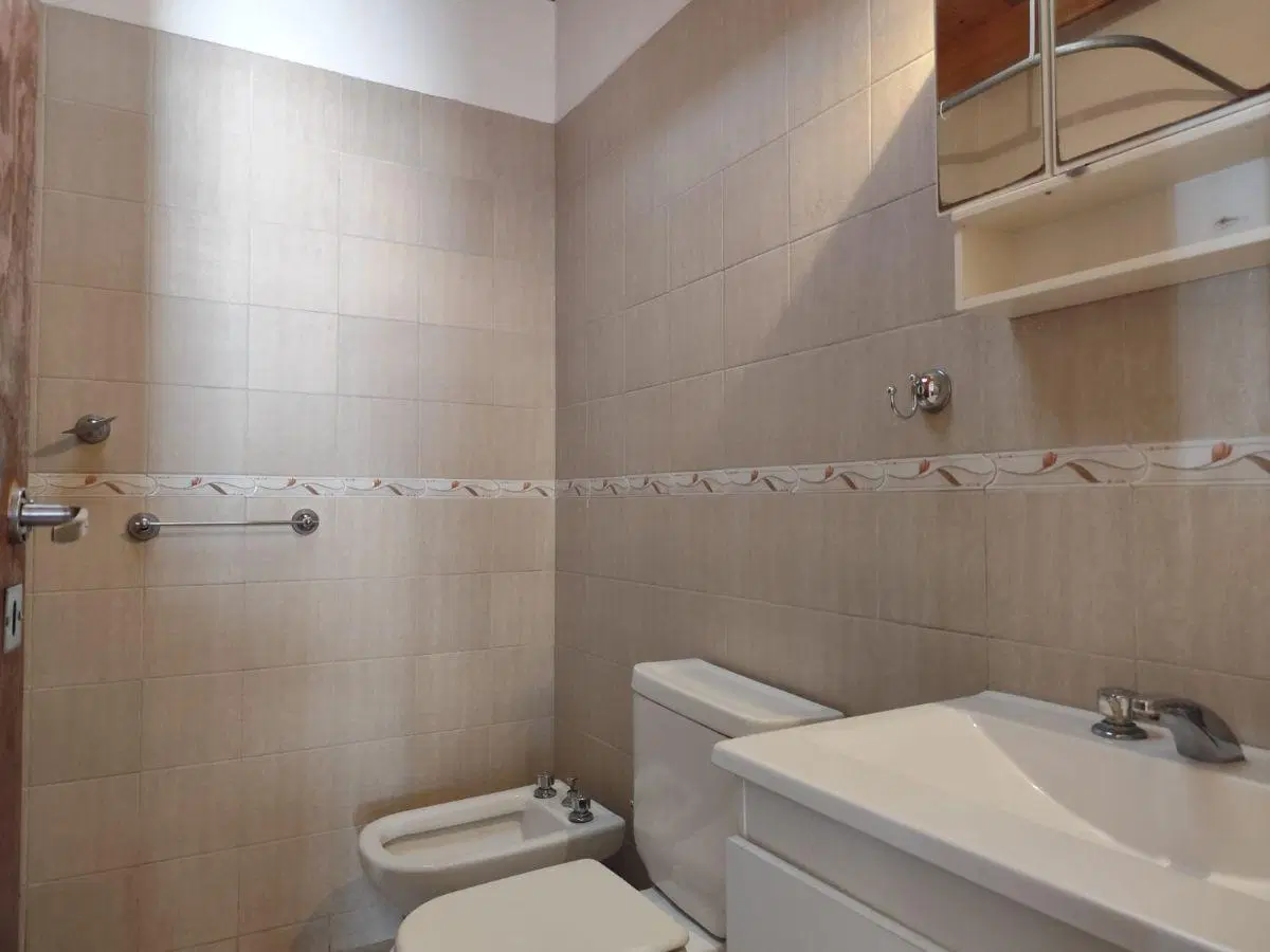 Casa en venta APTA CREDITO en Guaymallén, Dorrego. 2