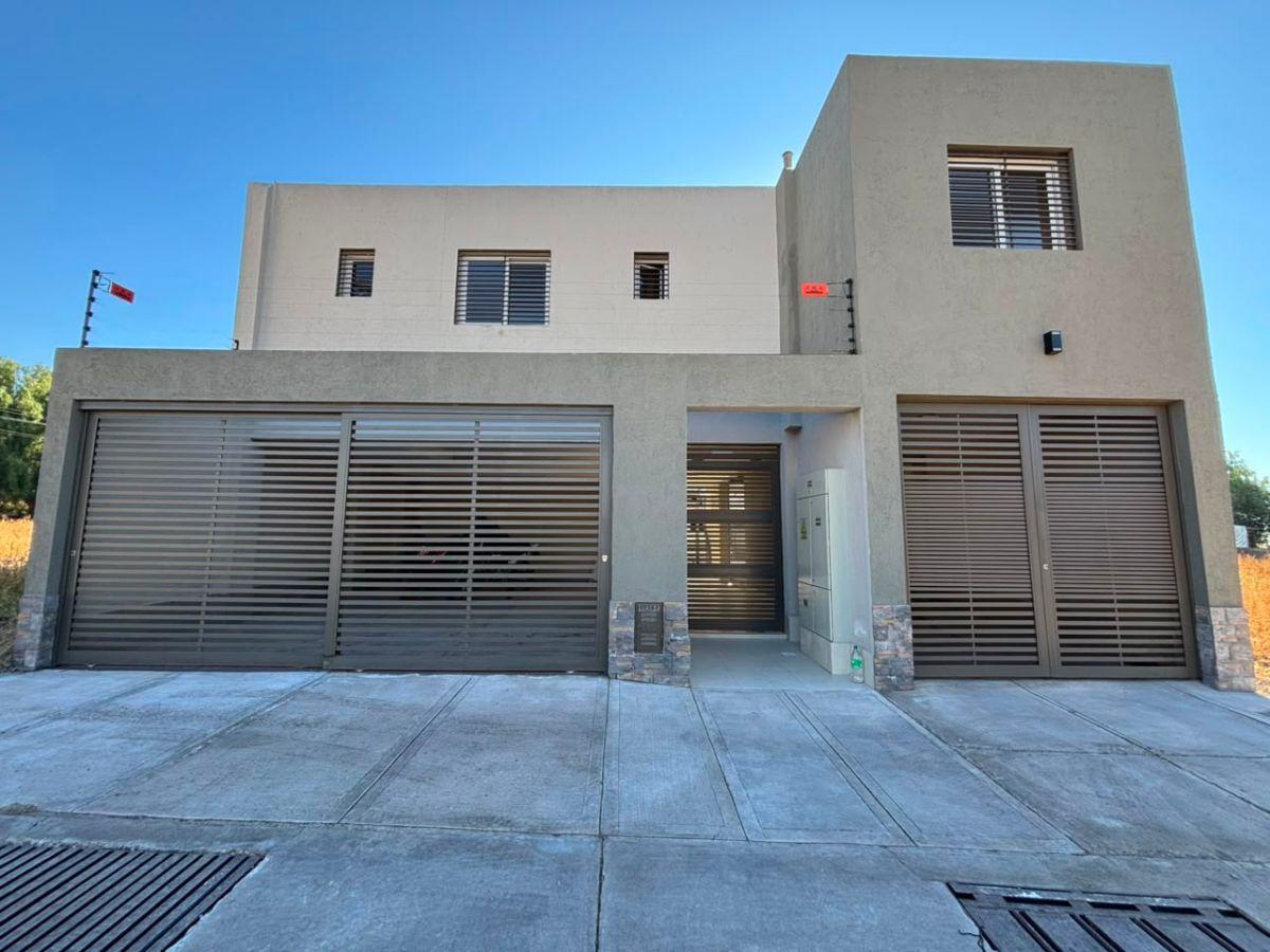 Foto de DEPARTAMENTO APTO CREDITO EN VENTA 2HAB + 1 BAÑO + COCHERA, imagen 1