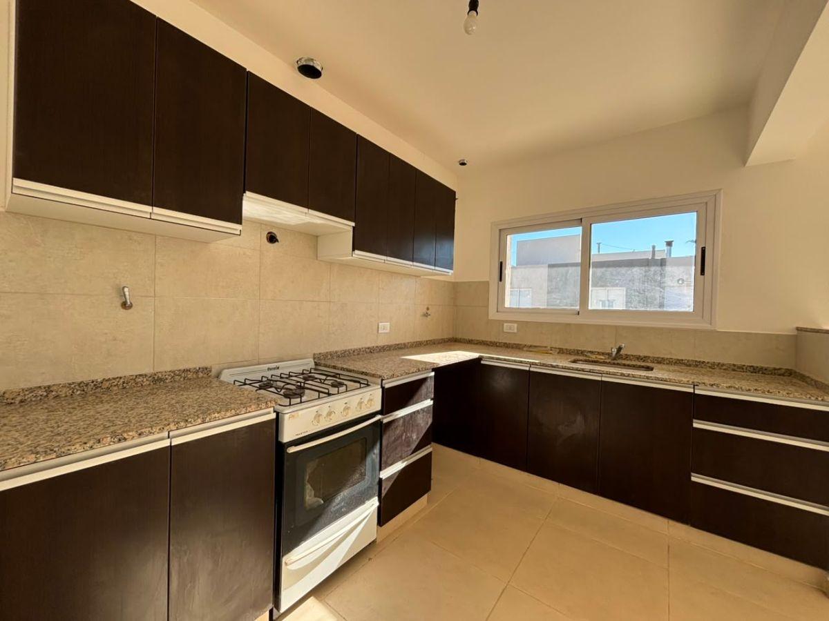 Foto de DEPARTAMENTO APTO CREDITO EN VENTA 1HAB + 1 BAÑO + COCHERA, imagen 4