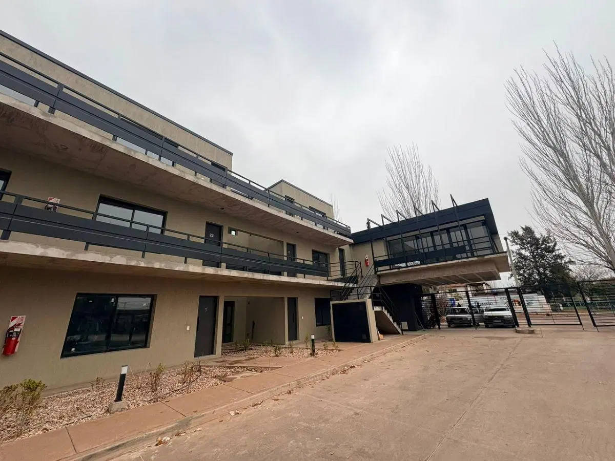 DEPTO EN ALQUILER -COMPLEJO PRIVADO- 2 HAB+ BAÑO+COCHERA-MAIPU 8