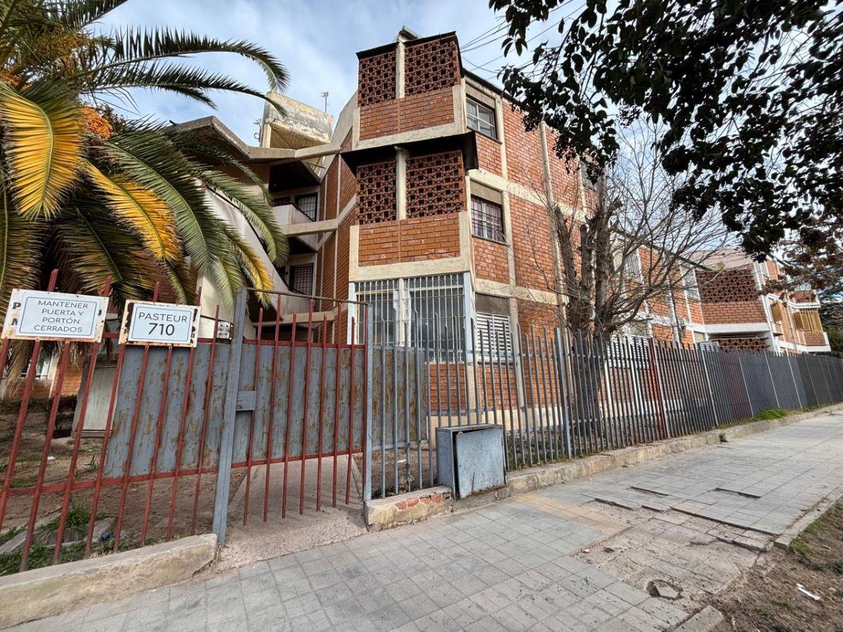 Foto de DEPTO APTO CREDITO 3 HAB. + 1 BAÑO + COCINA + LIVING COMEDOR LAS HERAS, imagen 4
