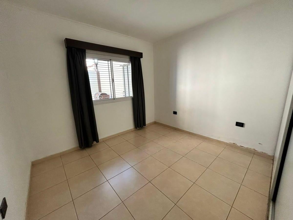 Foto de DEPARTAMENTO EN VENTA " APTO PERMUTA" - 2 HAB. + 1 BAÑO + COCHERA, imagen 4