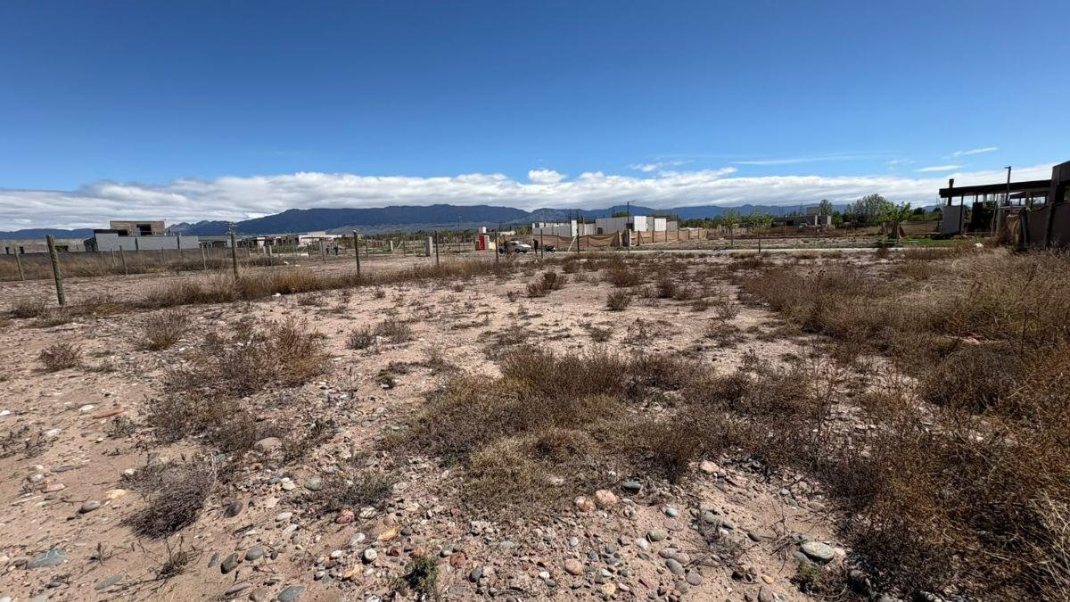 Foto de LOTE CENTRAL EN TERRAZAS PARK VISTALBA - HERMOSA VISTA A LA MONTAÑA, imagen 4