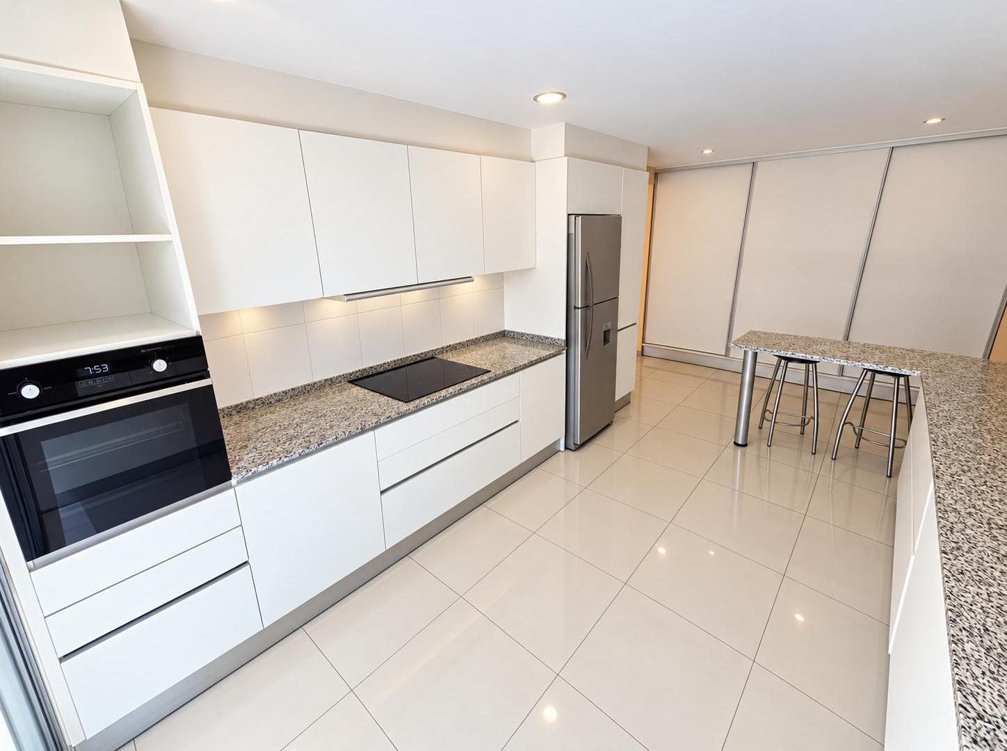 Foto de CASA APTA CREDITO EN VENTA- 3 HAB+3BAÑOS+COCHERA DOBLE+ B° PRIMATERRA, imagen 2