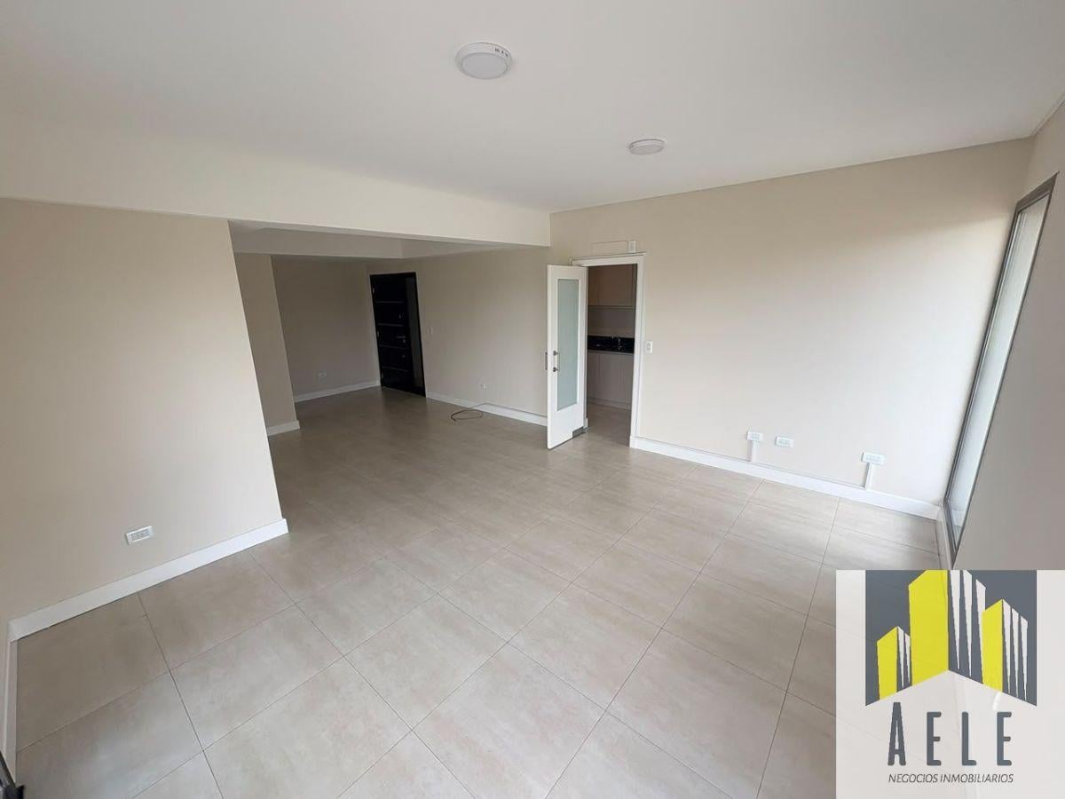 Foto de Departamento en alquiler c/ cochera doble en Godoy Cruz, imagen 2