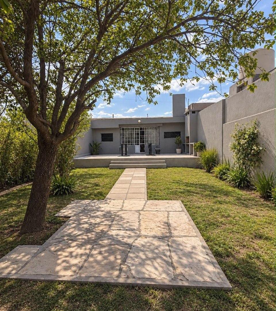 Foto de Casa en la Calera Centro Totalmente Reciclada 3 Dor Amplio patio, imagen 4