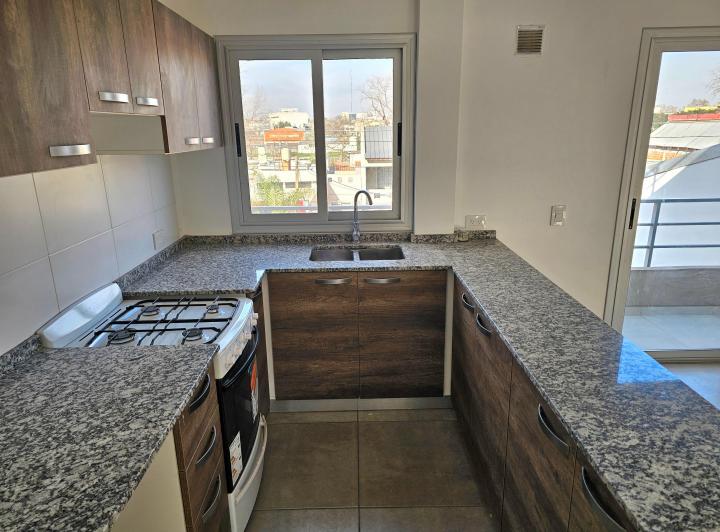 ALQUILER DEPTO 3 AMBIENTES BALCON Y TERRAZA MERLO 1