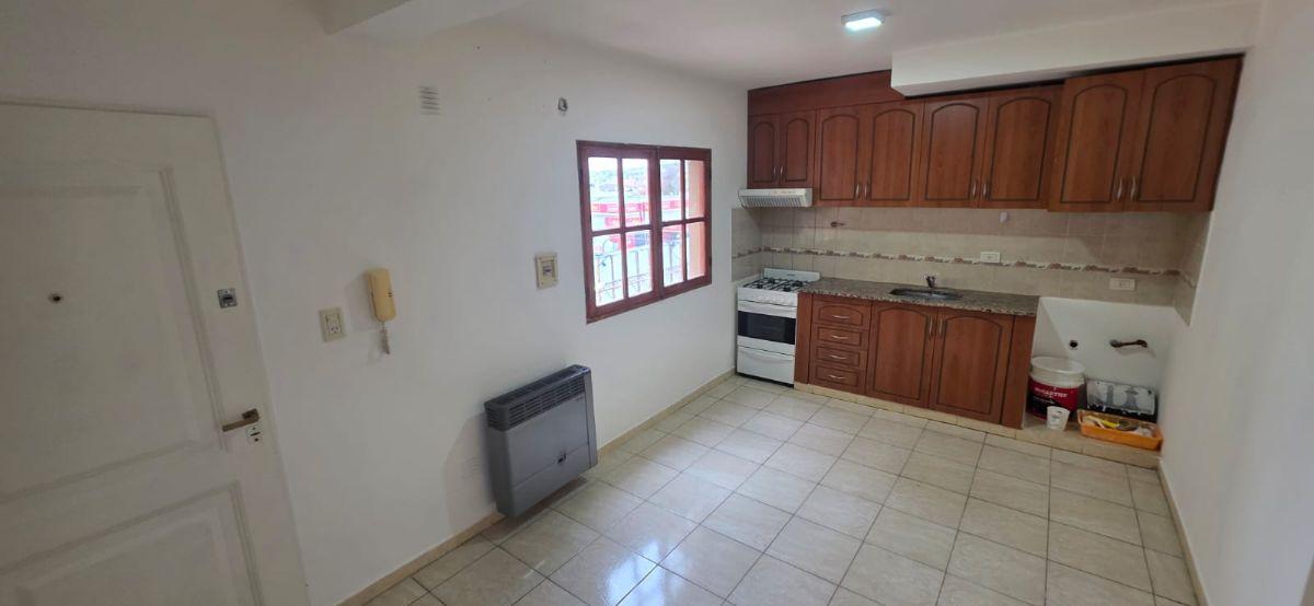 Foto de ALQUILER DEPARTAMENTO 1 DORMITORIO CON COCHERA - NEUQUEN CAPITAL, imagen 1