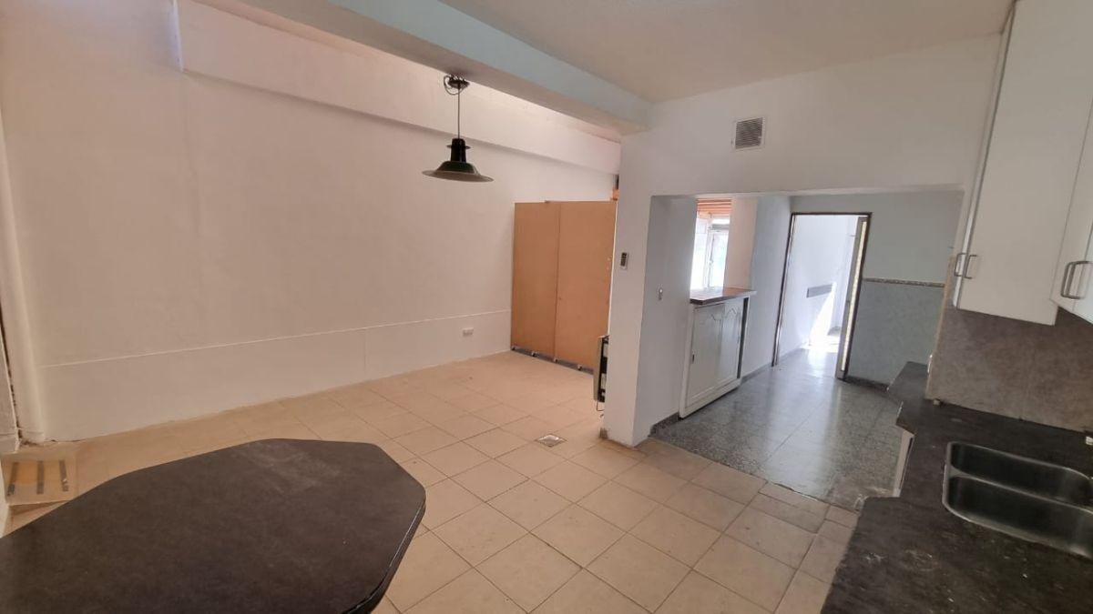Foto de Casa 4 dorm. - cochera doble - Altos de Nqn, imagen 1