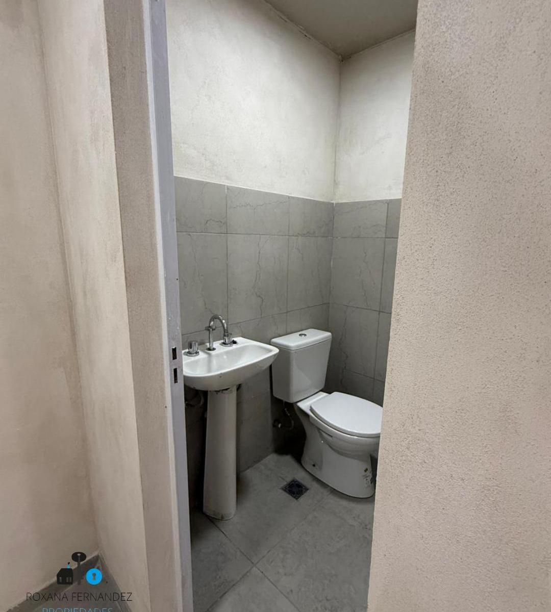 ¡Local + Galpón a Estrenar en Venta - Financiamos El 60% 2