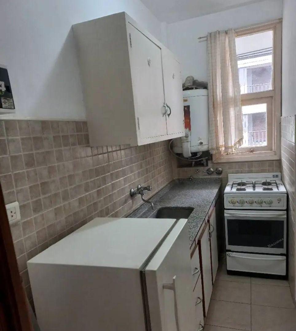 Foto de Venta Departamento 1 Ambiente y Medio Divisible con balcón a la calle, imagen 3