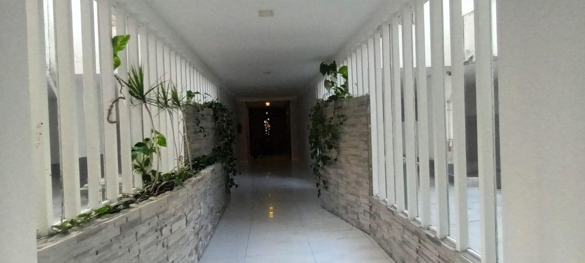 Venta Departamento con Patio Zona Güemes