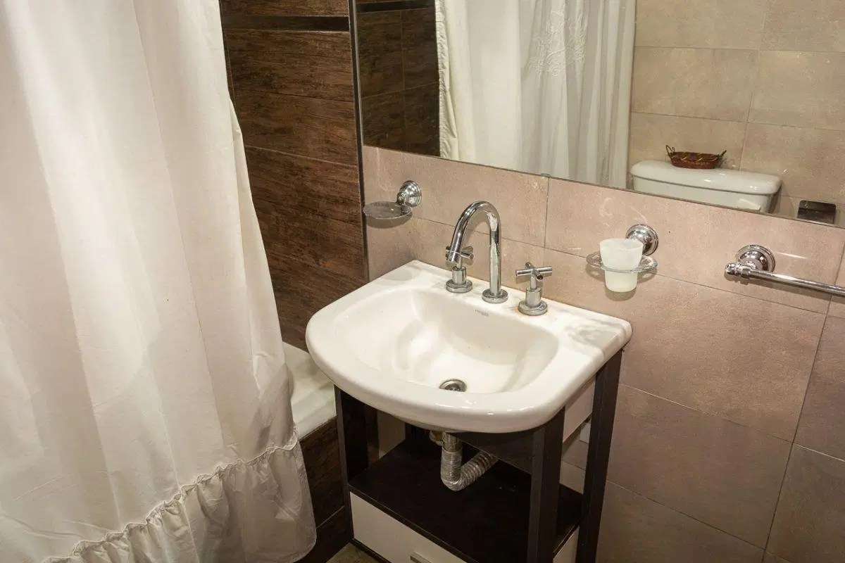 Venta Departamento 3 Ambientes con Balcón a la calle 2