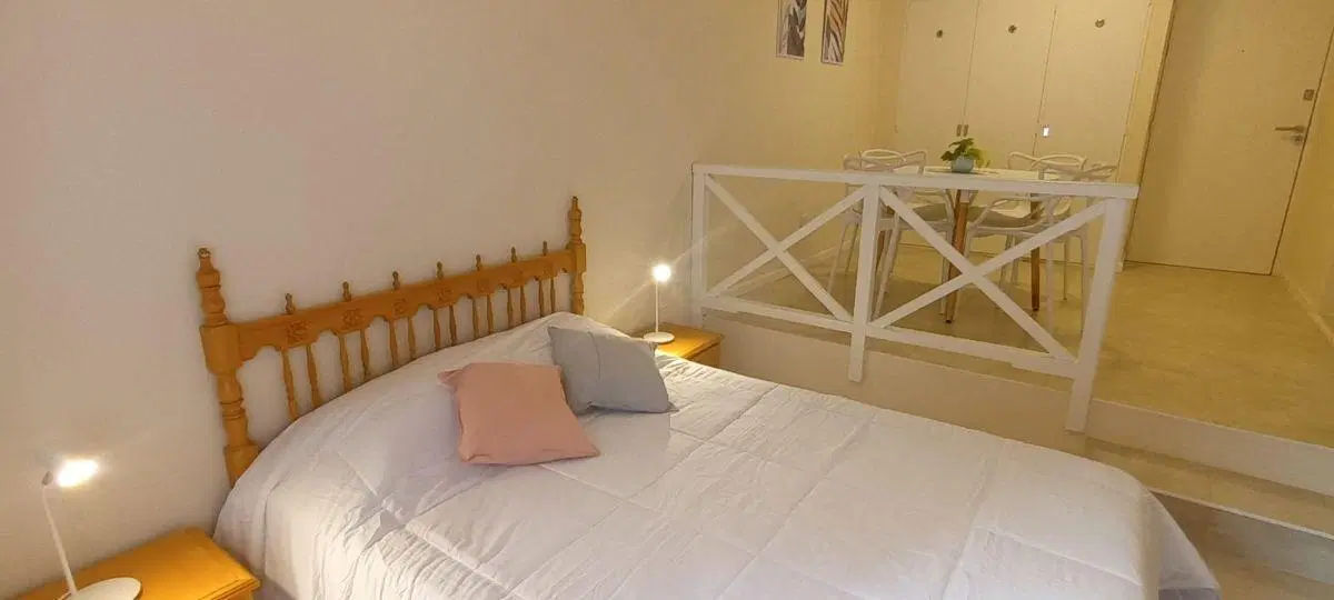 Venta Monoambiente con Patio contrafrente Zona Güemes 5