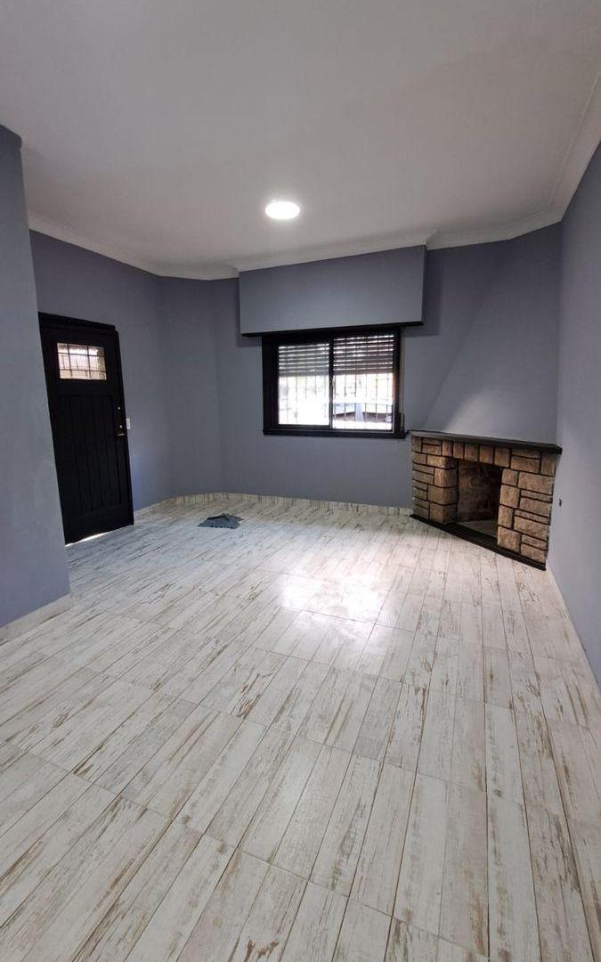 Foto de Venta Casa 3 Ambientes con Garaje Zona Don Bosco, imagen 3