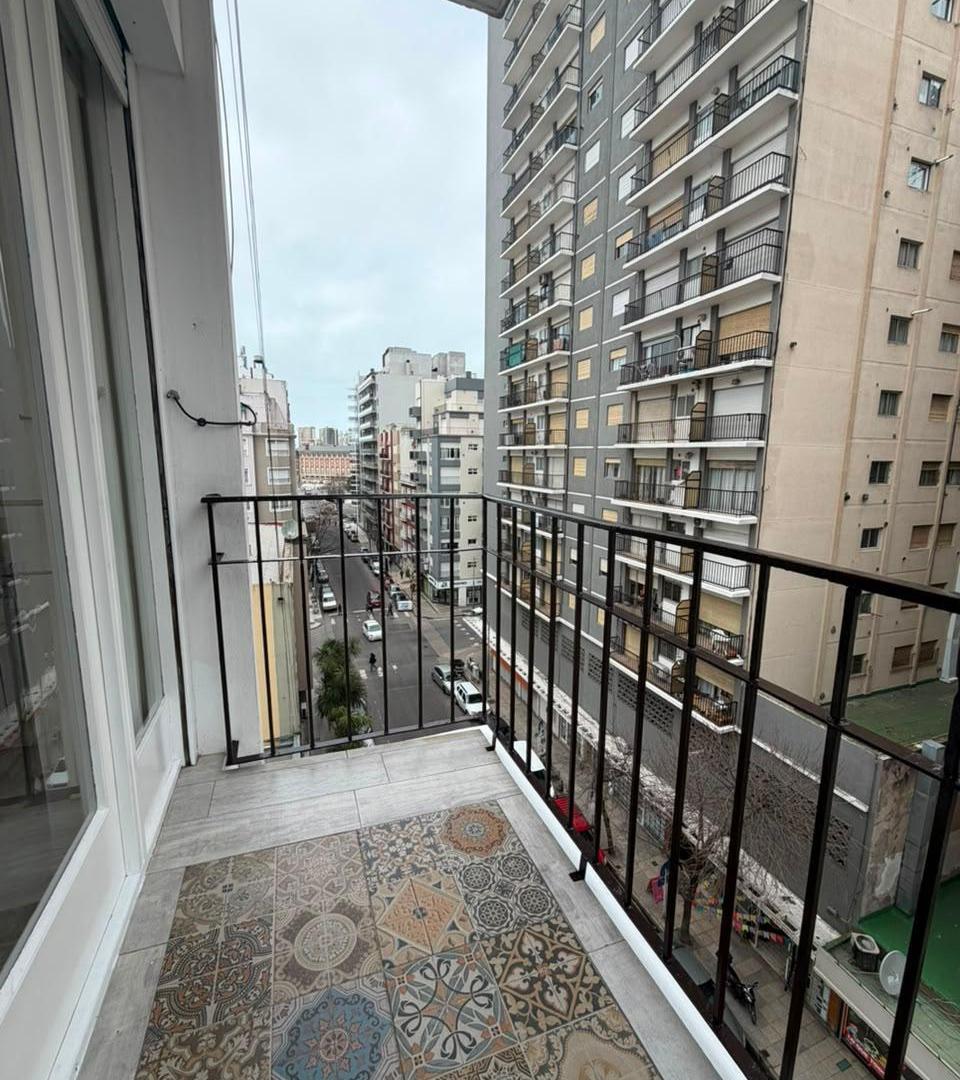 Foto de Departamento 2 Ambientes, Con dependencia ,a la Calle , Con Balcón, imagen 1