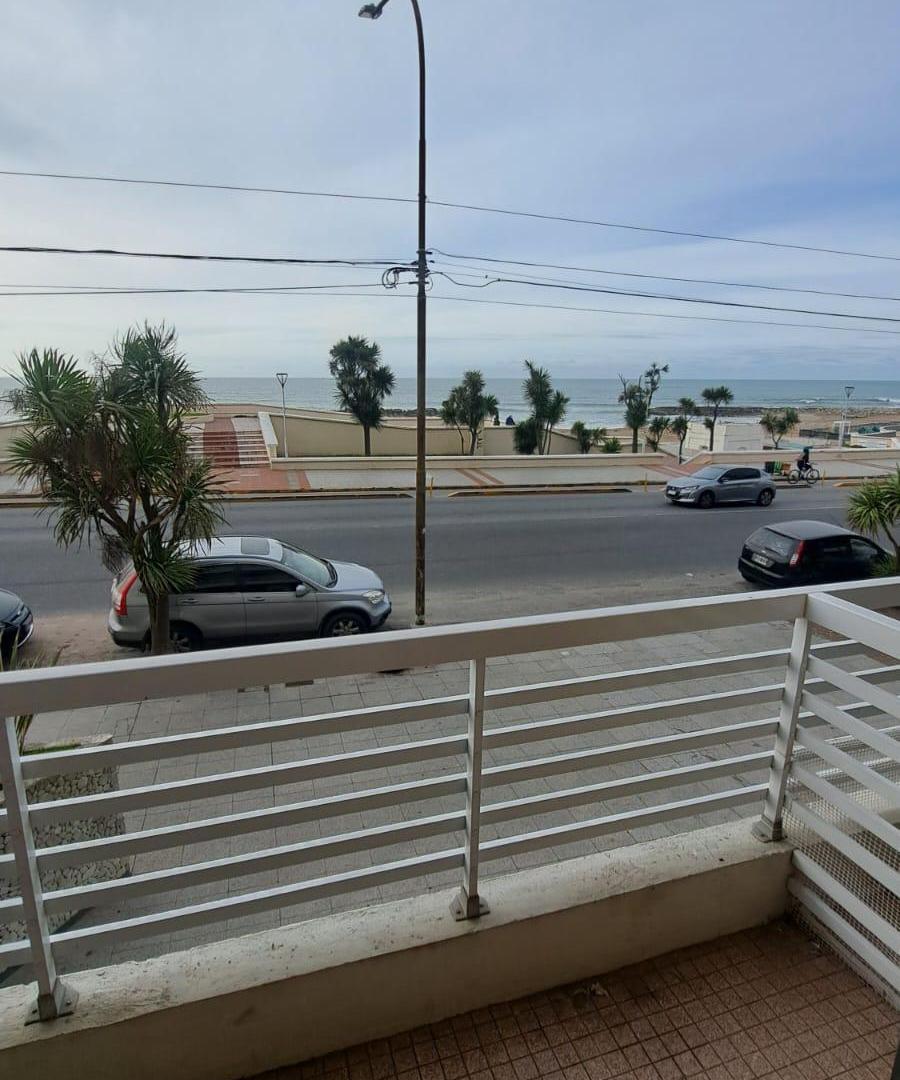 Foto de Venta departamento 4 ambientes en La Perla, imagen 1
