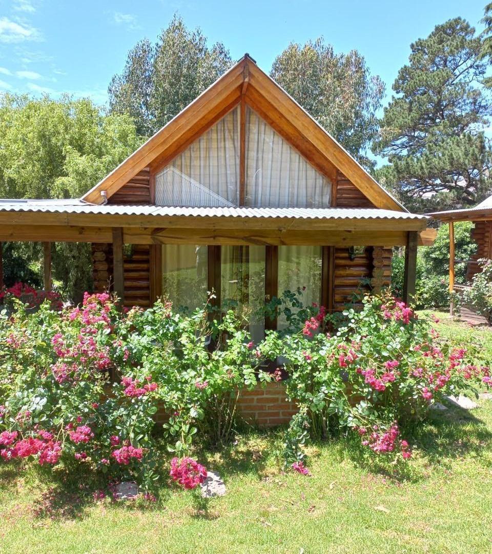 Foto de Venta complejo de 3 cabañas construido sobre un lote de 700 metros en, imagen 2