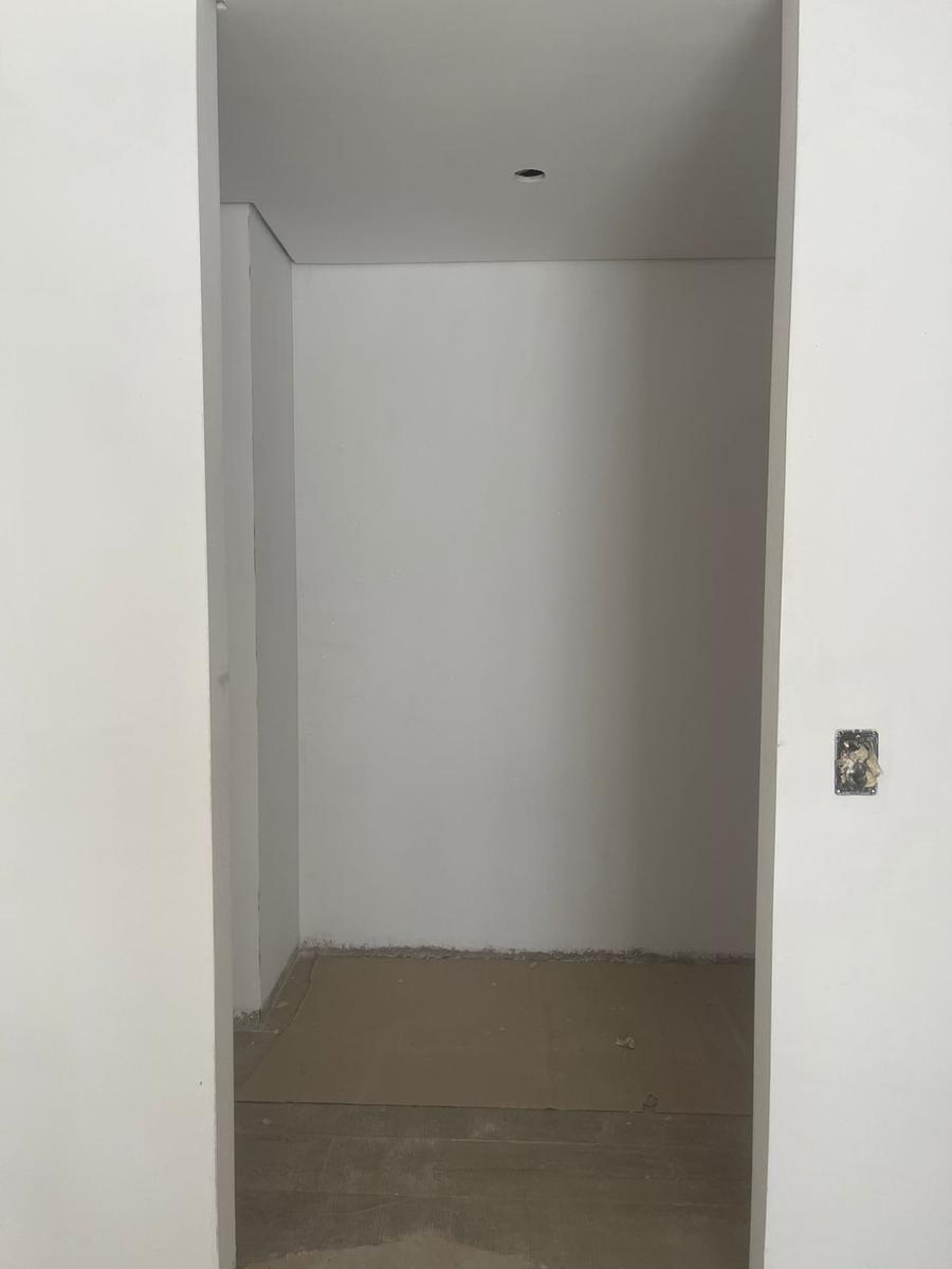 Foto de Departamento en Venta de 4 ambientes, excelente calidad constructiva!, imagen 2