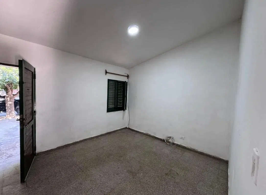 Casa 3 dormitorios todo PB B 20 de Junio 1